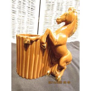 Vintage rearing brown horse pony planter / pen holder pottery gold accents
